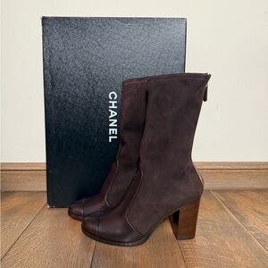 NIB Chanel Women's Brown high Boots size 40 US 10. 3.5 inch heel.